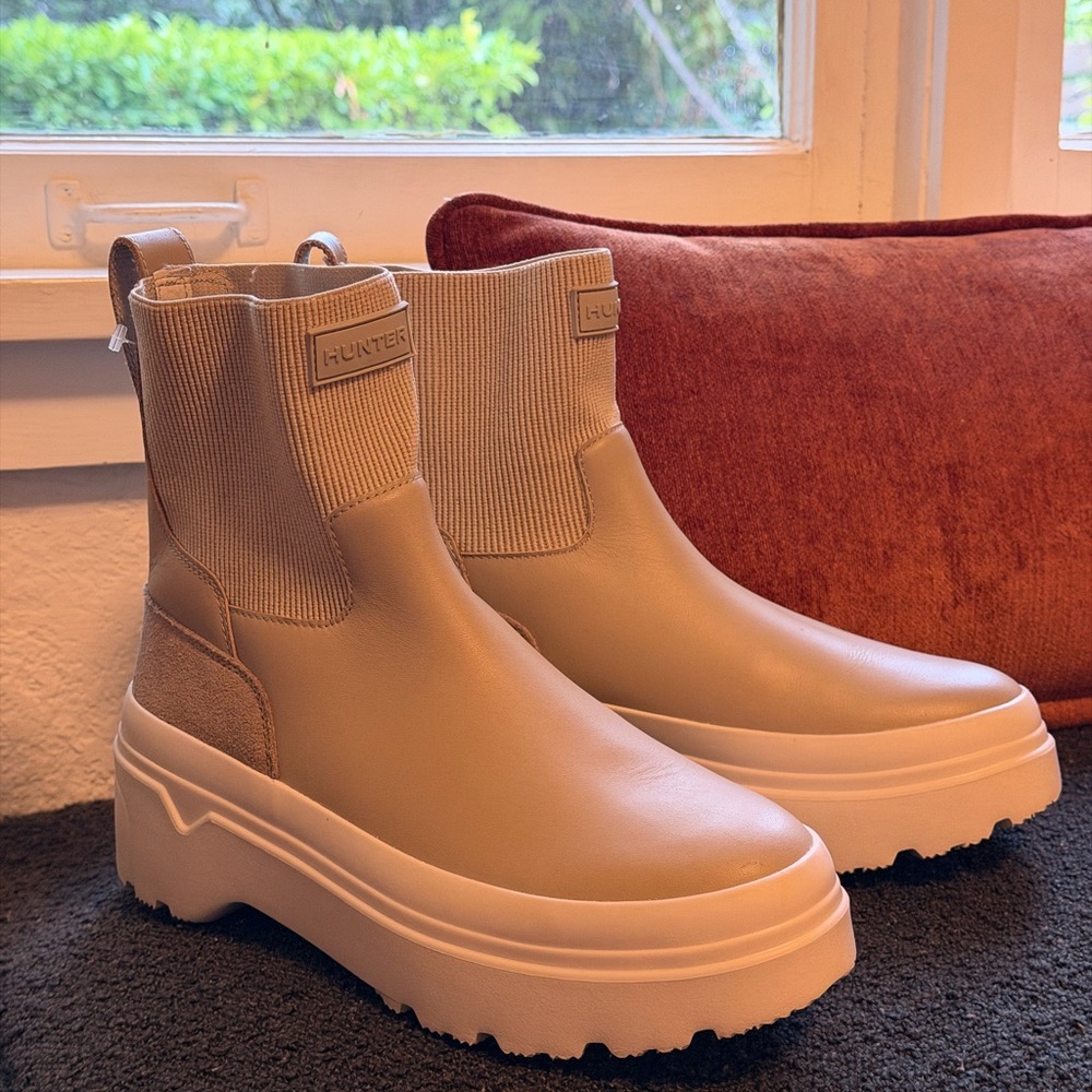 Hunter Explorer Ankle Chelsea Platform Rain Boots